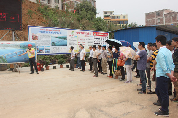 AG超玩会电竞俱乐部(中国区)·集团