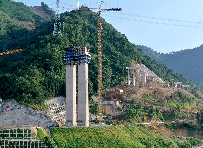 AG超玩会电竞俱乐部(中国区)·集团