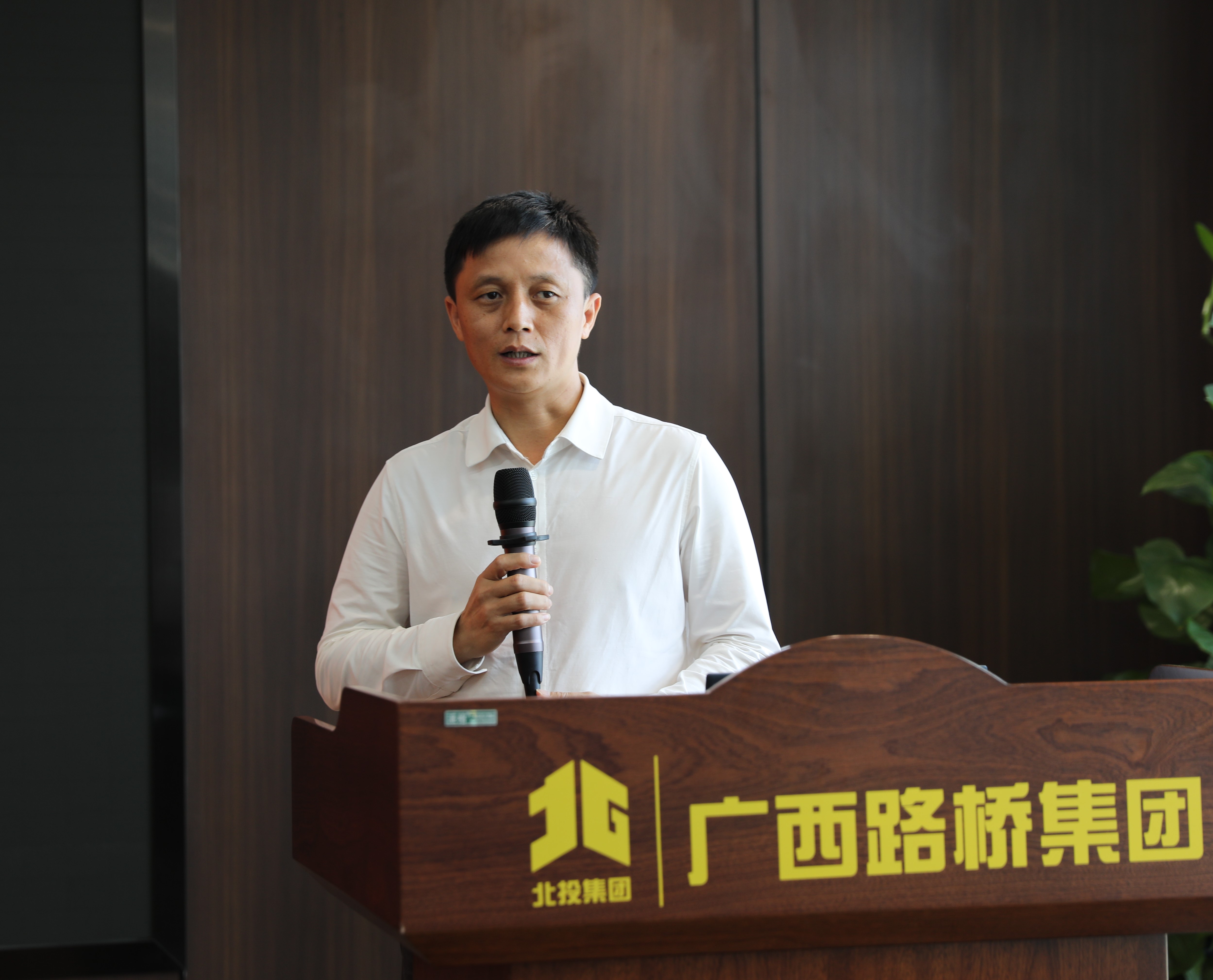 AG超玩会电竞俱乐部(中国区)·集团