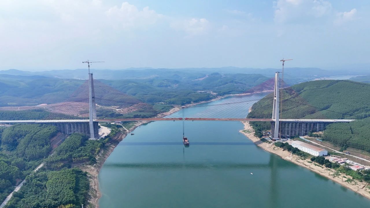 AG超玩会电竞俱乐部(中国区)·集团